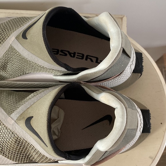 Nike Go FlyEase Light Army - Men 8.5 - Picture 5 of 10